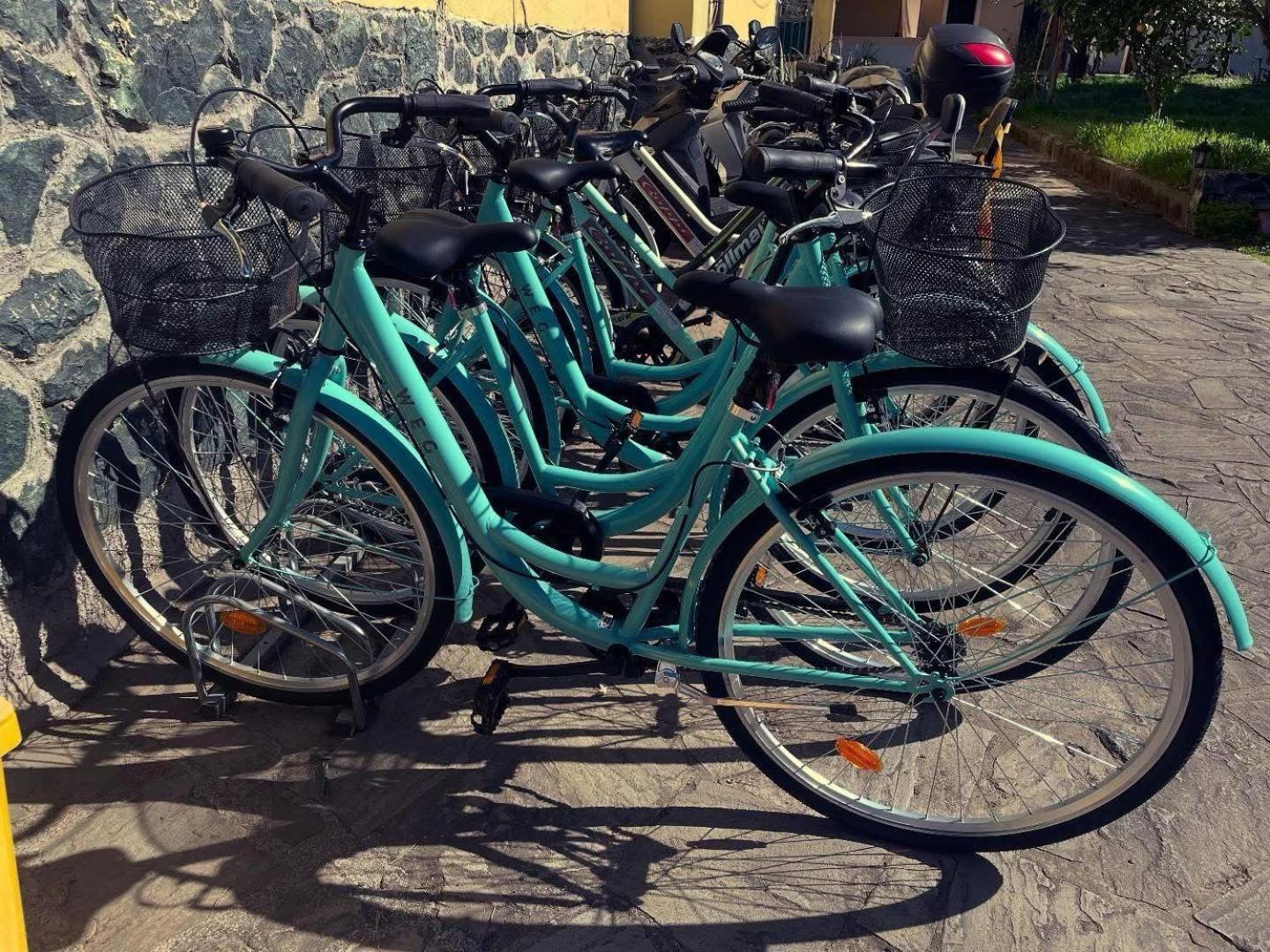 Host In Levanto - Maestrale Con Biciclette Zewnętrze zdjęcie